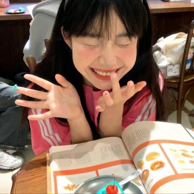 顶流粉丝又出大瓜：隐婚生子，全网玩梗，72小时